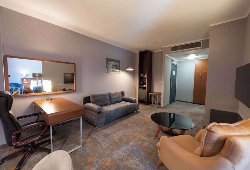 هتل Wyndham Cluj
