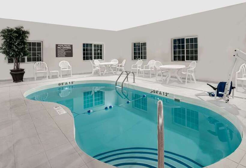 Microtel Inn & Suites By Wyndham Williston