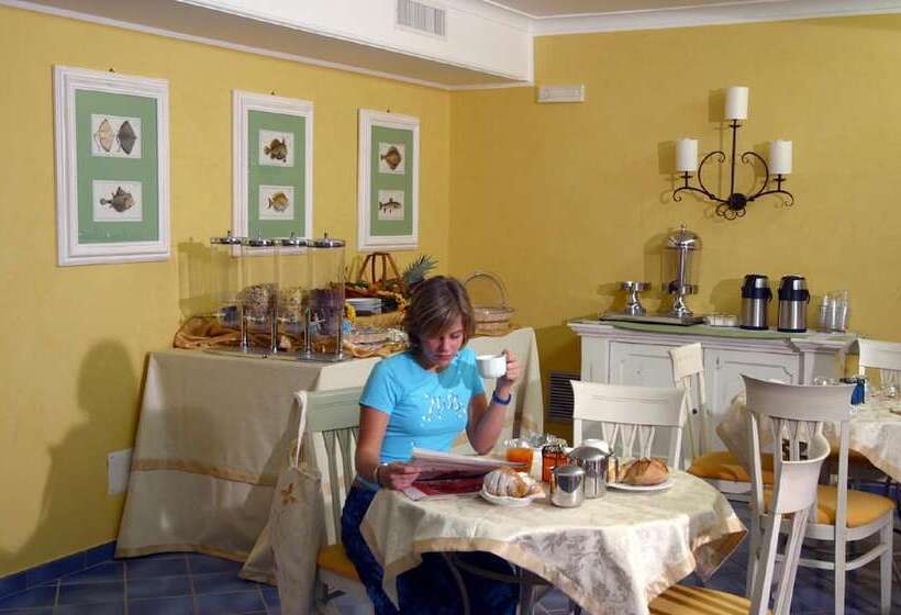 مُتل Nautico Pozzallo