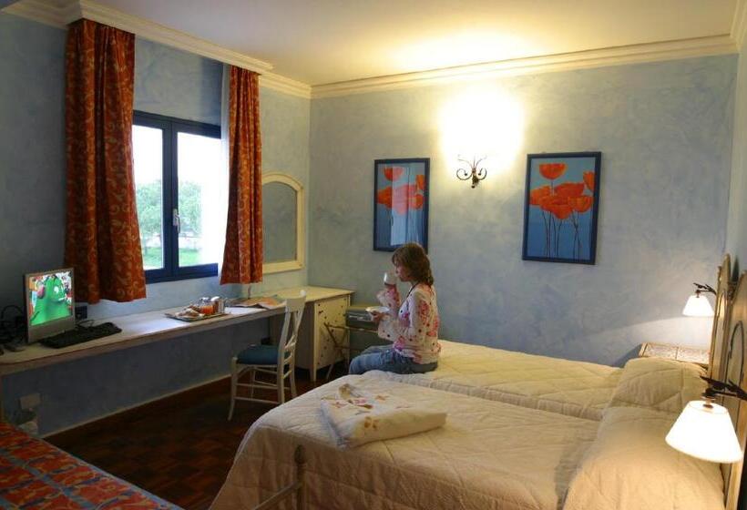 مُتل Nautico Pozzallo