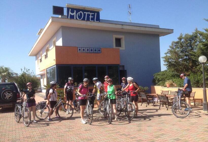 مُتل Nautico Pozzallo