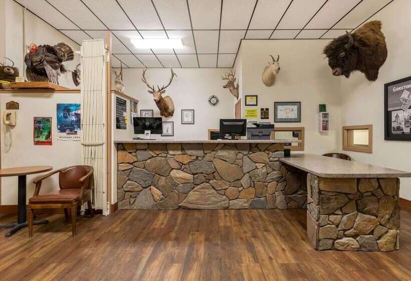 מוטל Super 8 By Wyndham Hill City/mt Rushmore/ Area