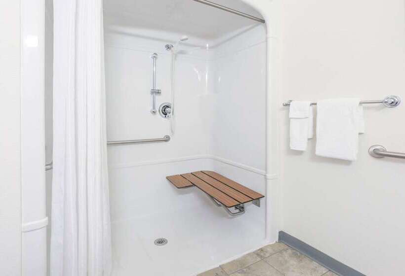 מוטל Super 8 By Wyndham Sault Ste. Marie