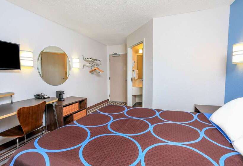 فندق على الطريق Super 8 By Wyndham Sault Ste. Marie