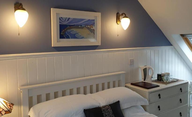 Пансион The Warwick Guesthouse