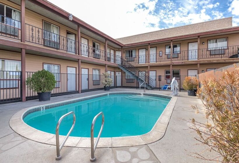 Quality Inn Victorville   Hesperia I 15