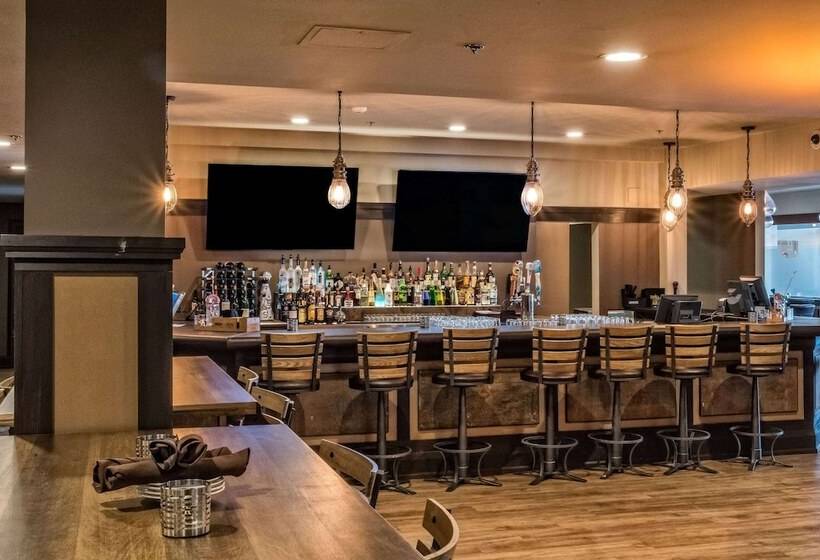 منتجع Georgian Bay Hotel Trademark Collection By Wyndham