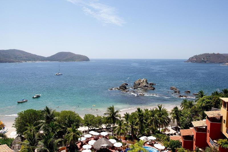 Курорт Hilton Grand Vacations Club Zihuatanejo
