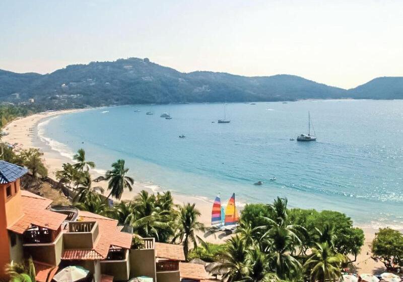 Курорт Hilton Grand Vacations Club Zihuatanejo
