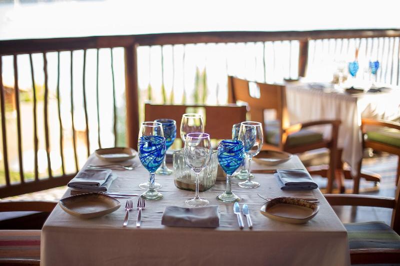 Курорт Hilton Grand Vacations Club Zihuatanejo