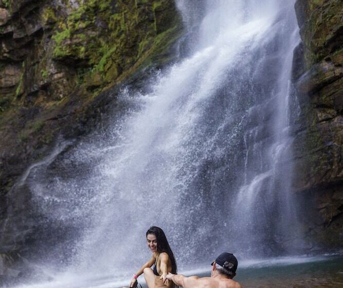 منتجع Kura Boutique Hotel Member Of The Cayuga Collection