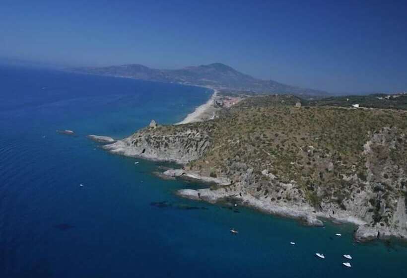 אתר נופש Villaggio Turistico Elea