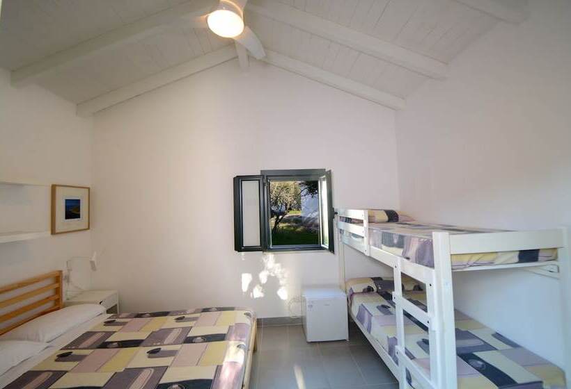 אתר נופש Villaggio Turistico Elea