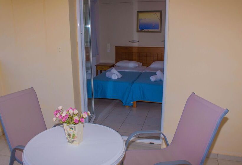 Sunshine Studios & Apartments