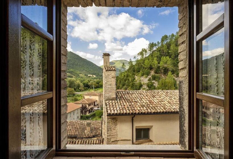Torre Del Nera Albergo Diffuso & Spa