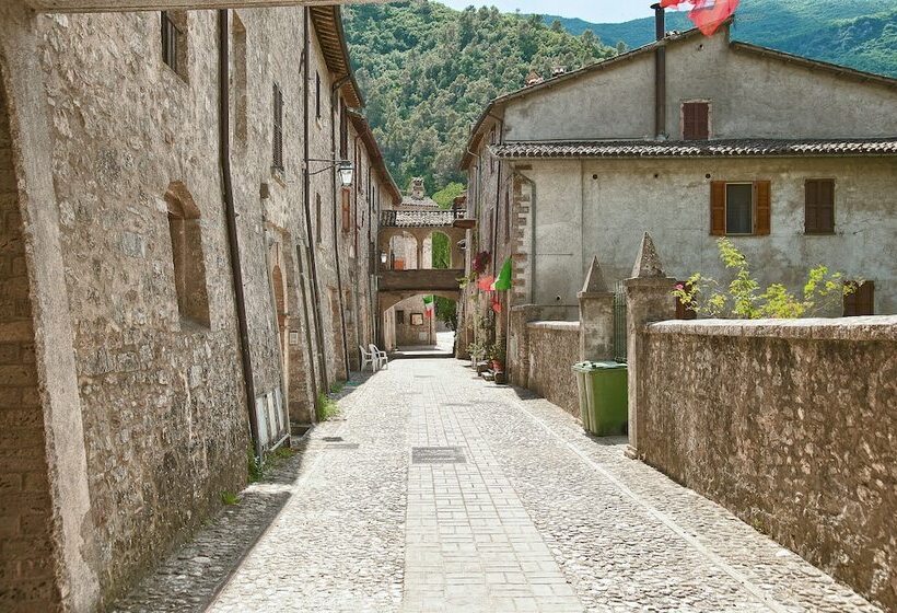 Torre Del Nera Albergo Diffuso & Spa