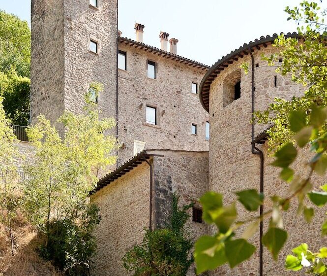 Torre Del Nera Albergo Diffuso & Spa