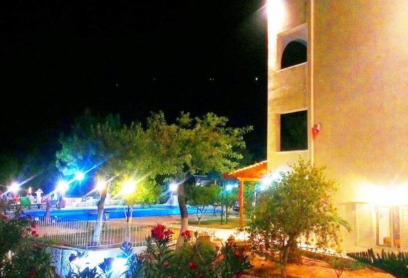 Villa Agnanti Boutique