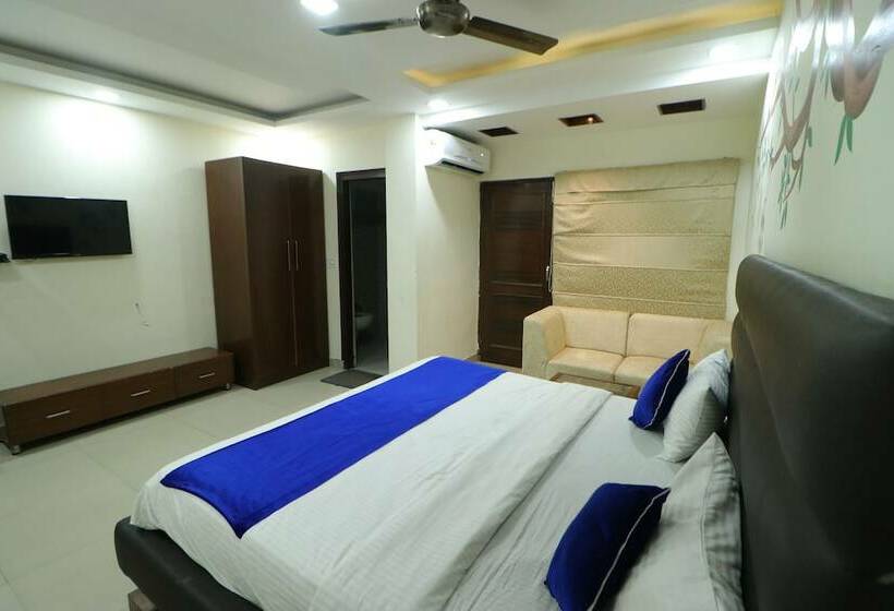 فندق Eurasia Mohali Airport