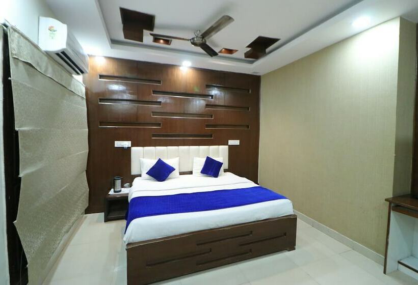 فندق Eurasia Mohali Airport