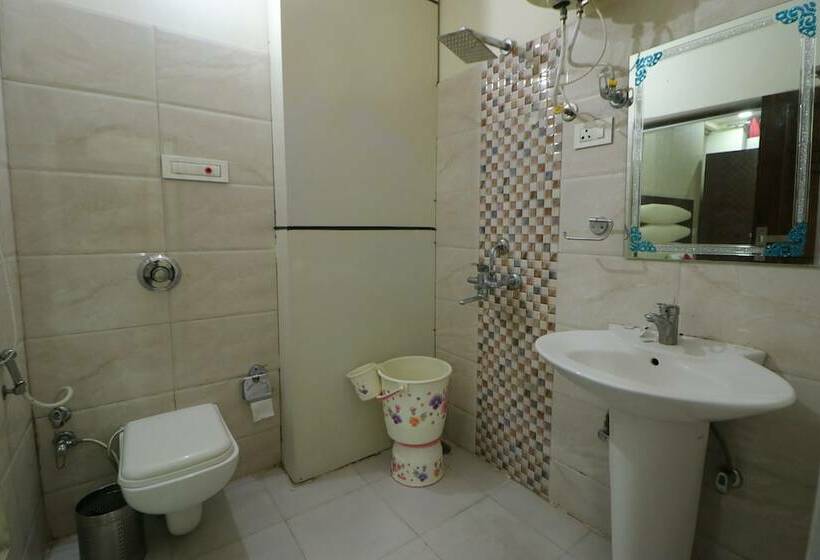 فندق Eurasia Mohali Airport