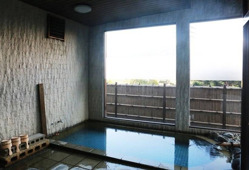 בית מלון כפרי Kutsurogian