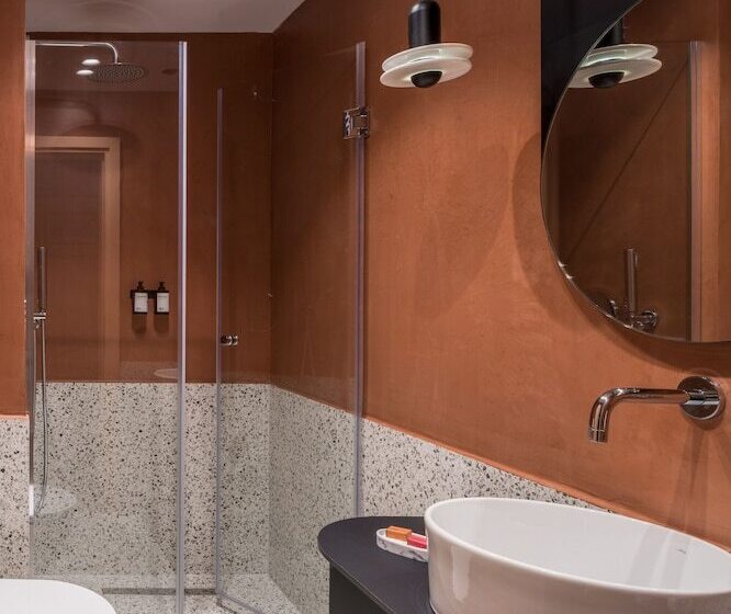 هتل 72 Ad Suites