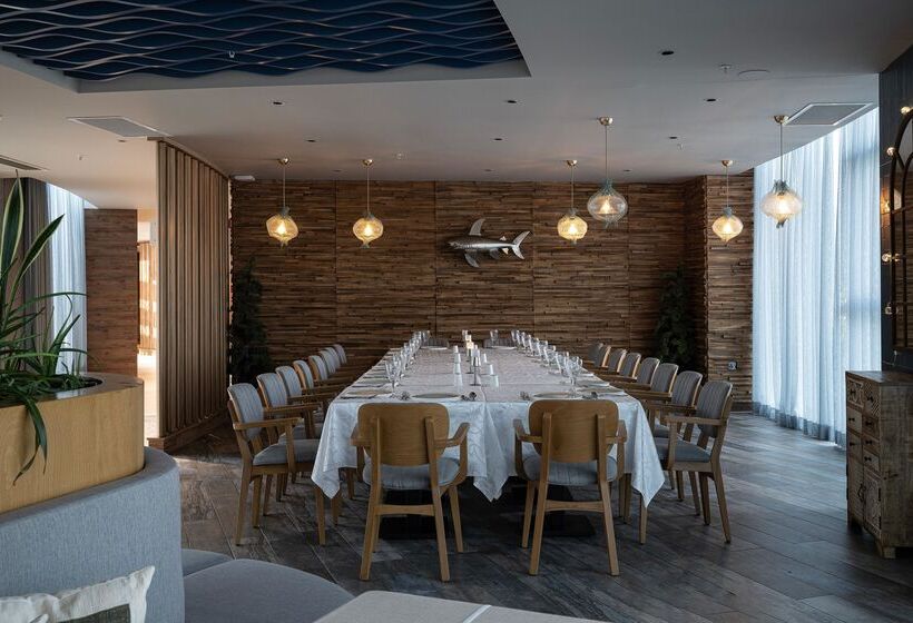 Отель Concorde Tower & Casino & Convention & Spa