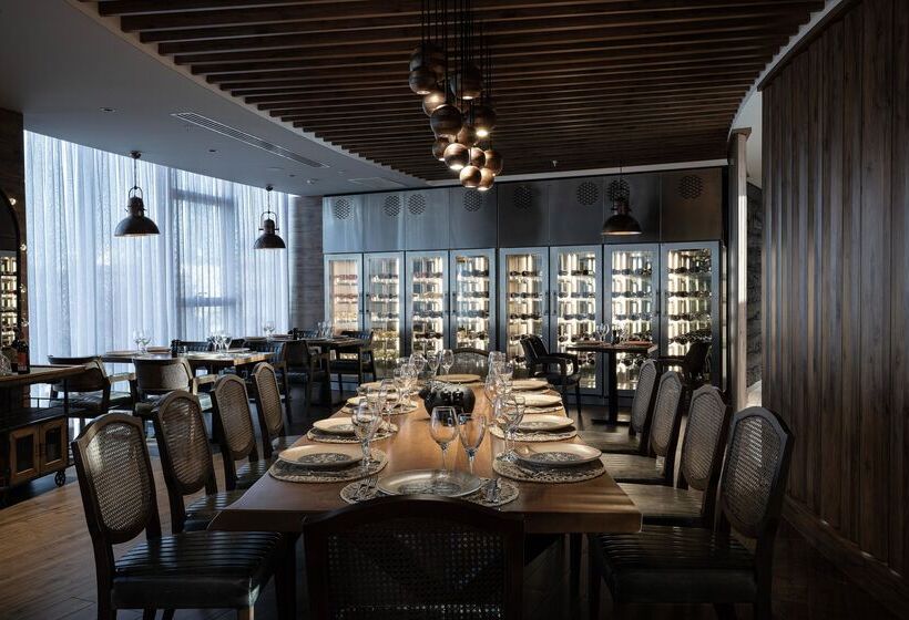 Отель Concorde Tower & Casino & Convention & Spa