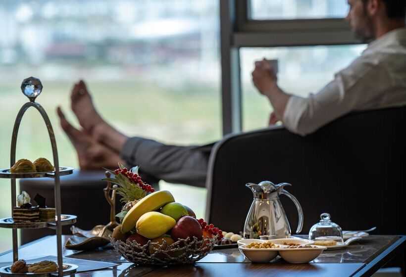 Отель Concorde Tower & Casino & Convention & Spa