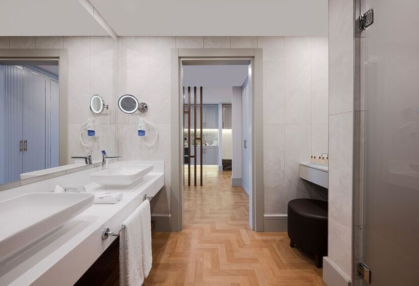 Отель Concorde Tower & Casino & Convention & Spa