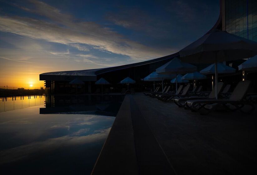 Отель Concorde Tower & Casino & Convention & Spa