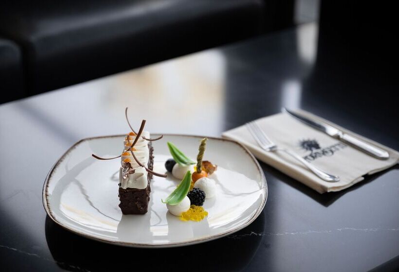 Отель Concorde Tower & Casino & Convention & Spa