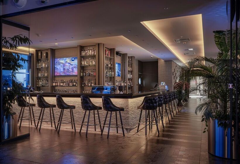 Отель Concorde Tower & Casino & Convention & Spa