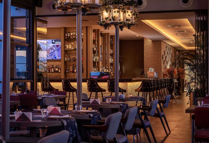 Отель Concorde Tower & Casino & Convention & Spa