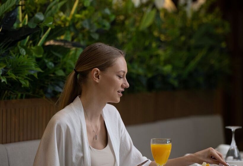 Отель Concorde Tower & Casino & Convention & Spa