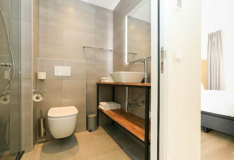 Fletcher Hotel Rotterdam Airport