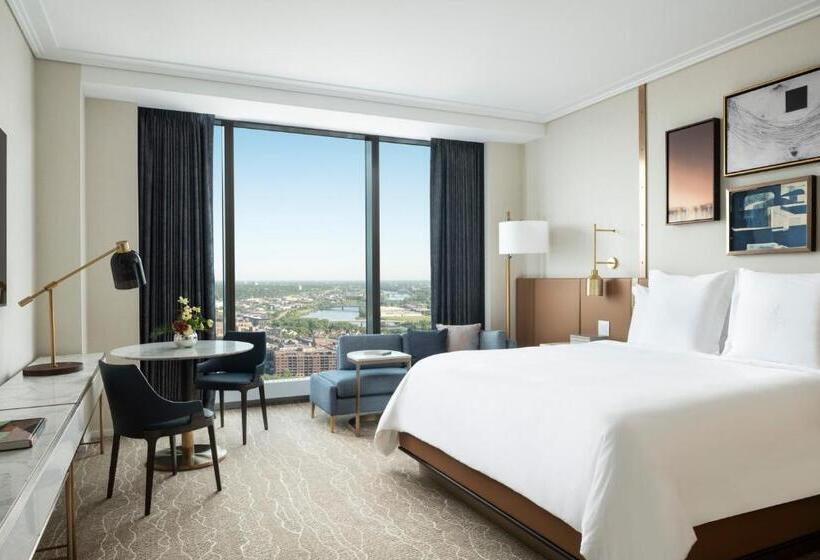 Four Seasons Hotel Minneapolis
