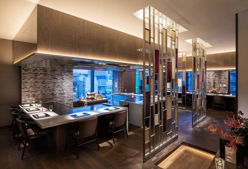 Отель Hilton Hiroshima