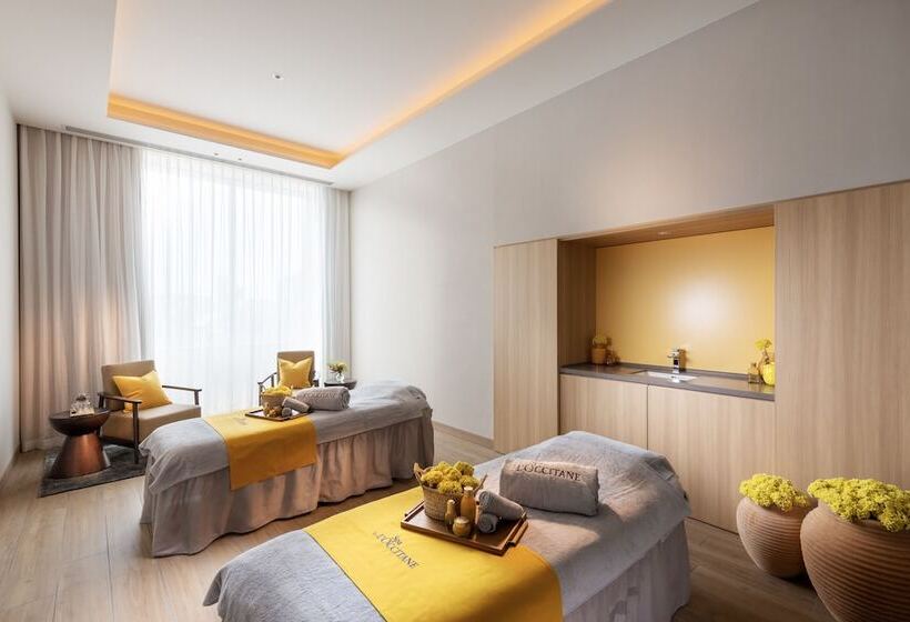 Отель Hilton Hiroshima