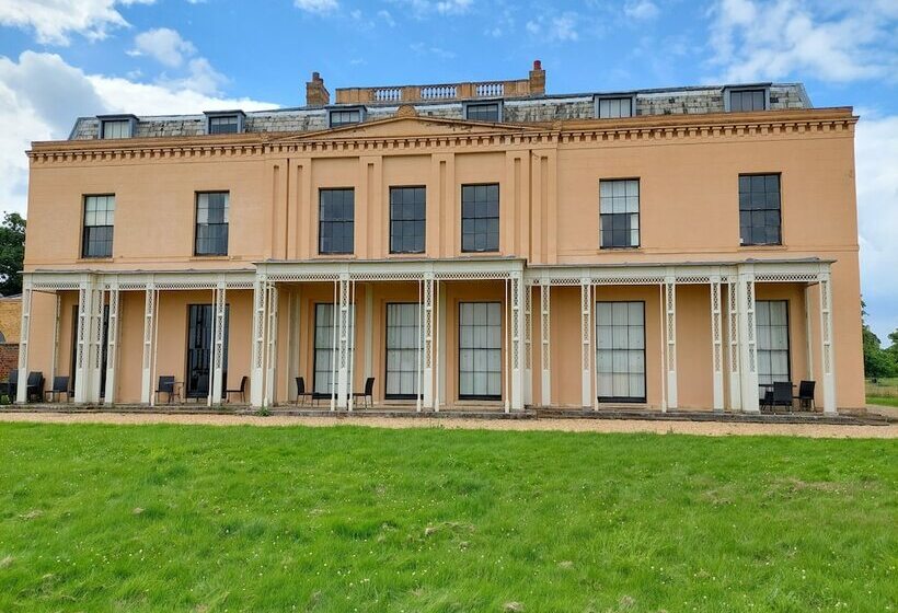 Отель Moggerhanger Park