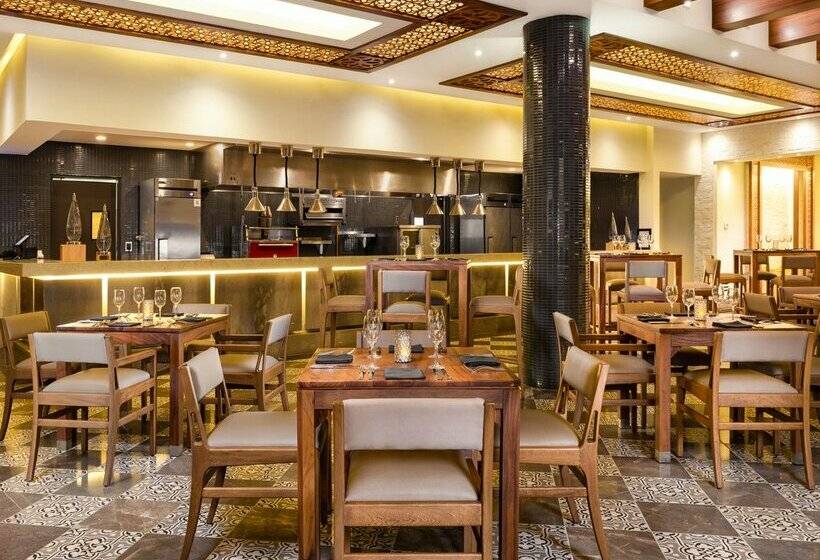 Отель Villa La Valencia Beach Resort & Spa Los Cabos