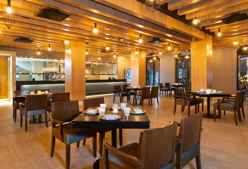 هتل Villa La Valencia Beach Resort & Spa Los Cabos