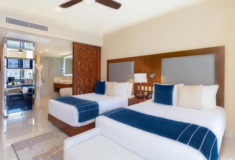 Отель Villa La Valencia Beach Resort & Spa Los Cabos