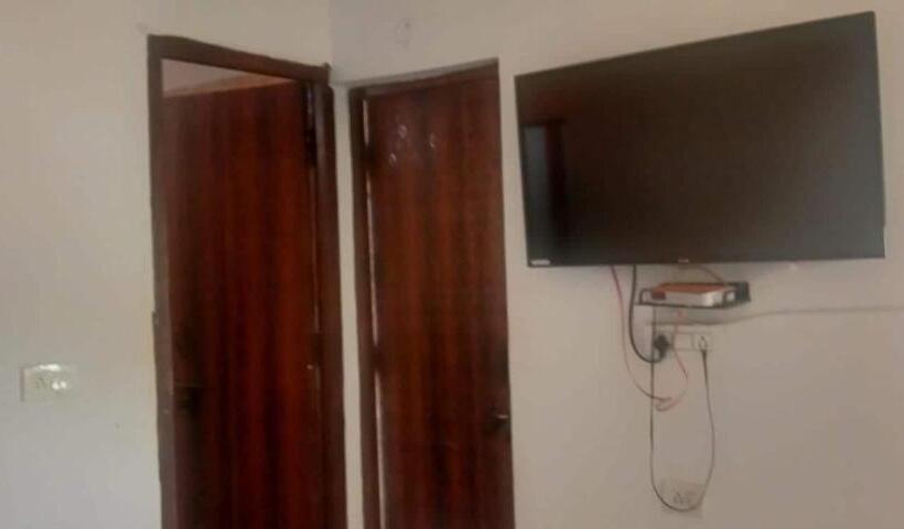 בית מלון כפרי Oyo 87740 The Paris