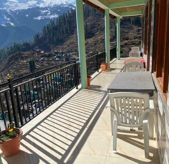 فندق Oyo 87770 Shiva Power  & Cafe