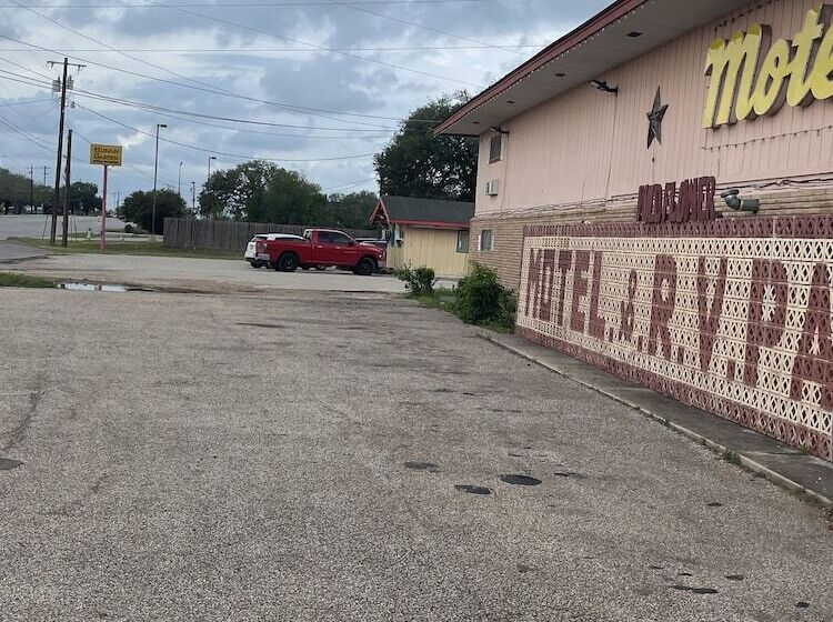 酒店 Wildflower Inn & Rv Park