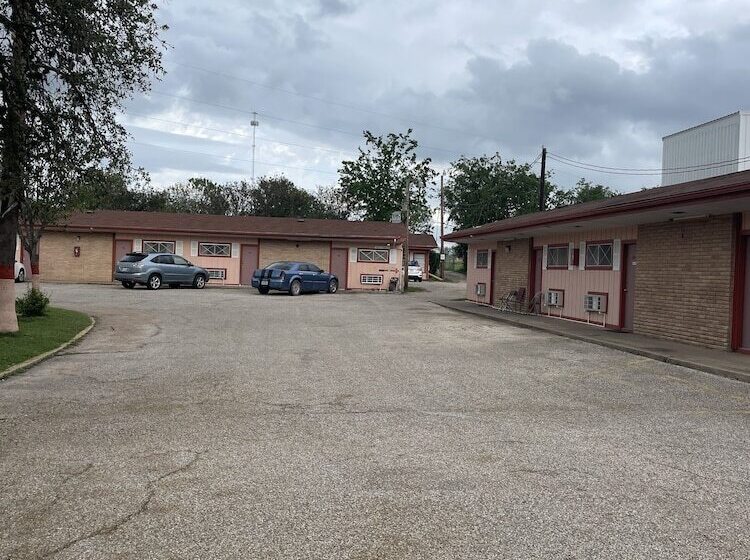 酒店 Wildflower Inn & Rv Park