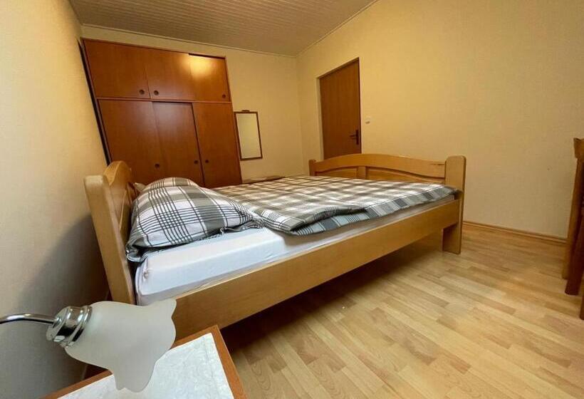 پانسیون Kegljišče Visole Apartmaji In Sobe