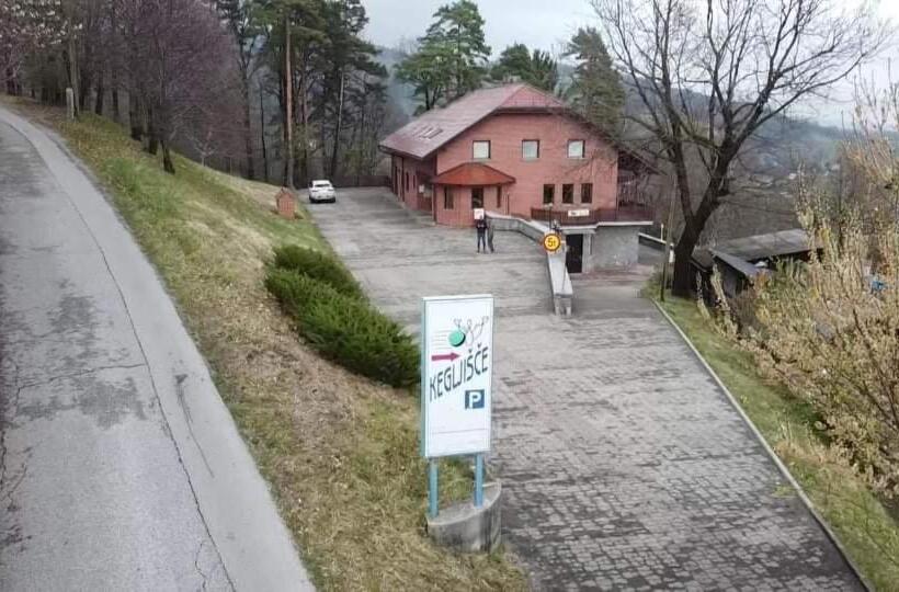 پانسیون Kegljišče Visole Apartmaji In Sobe